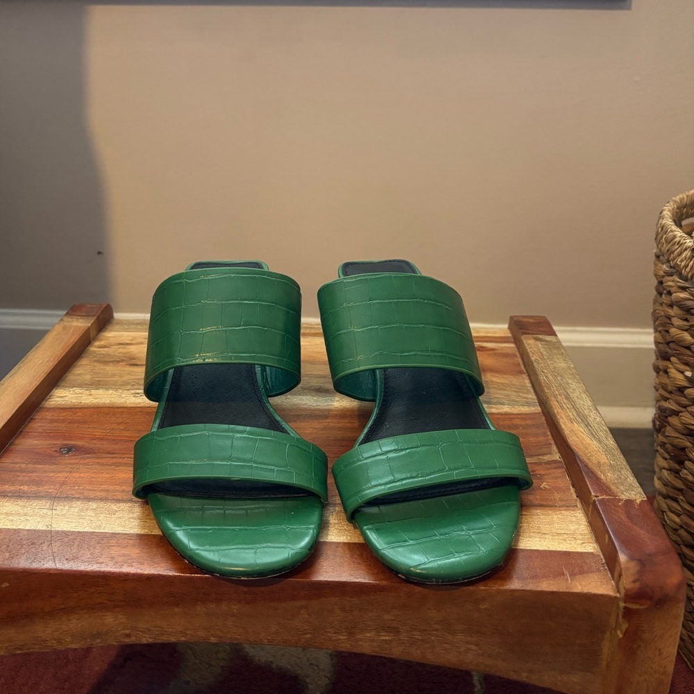 Chinese Laundry Emerald Green Slide Sandals